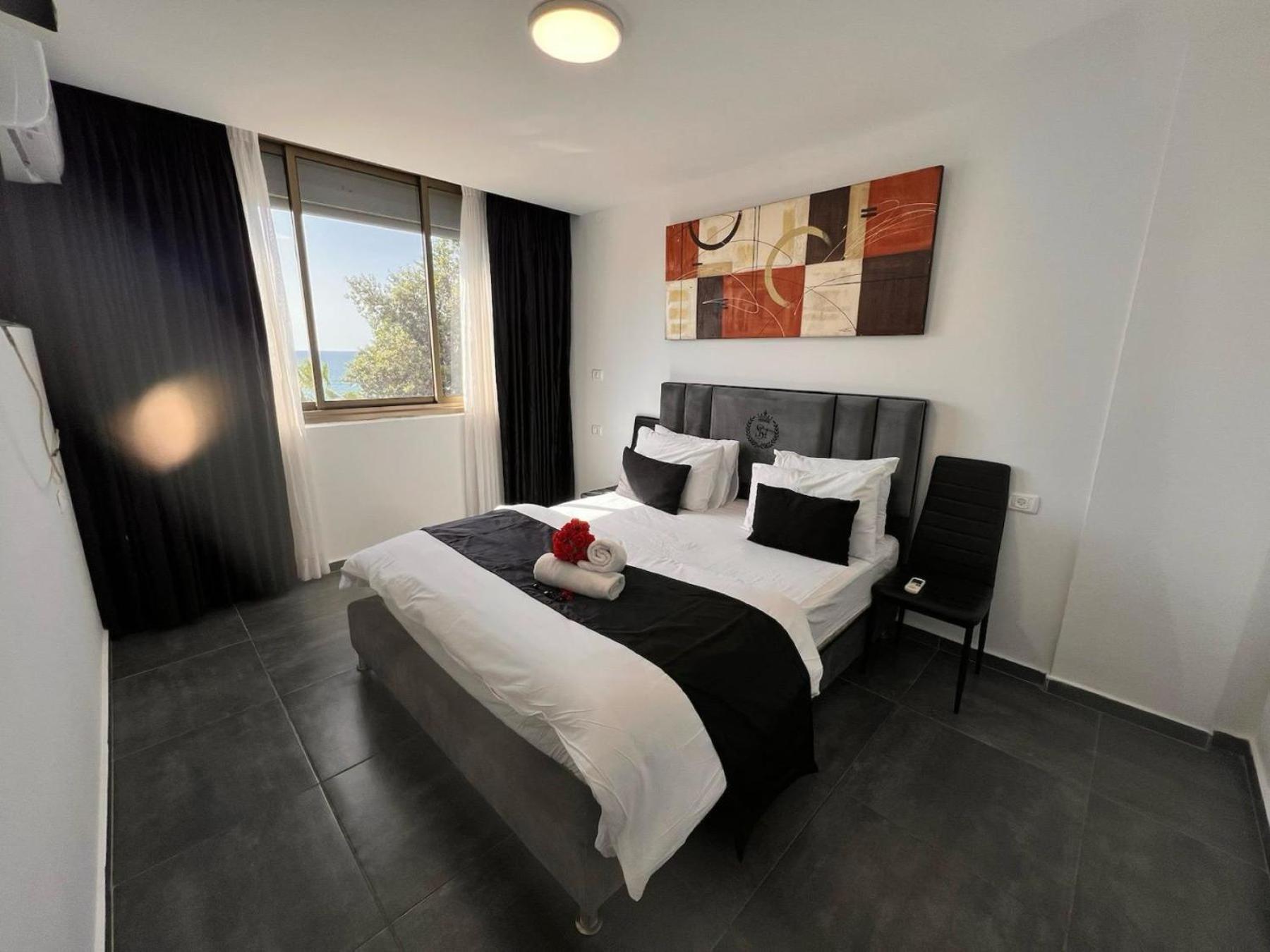 Elis Boutique Hotel Bat Yam Ngoại thất bức ảnh