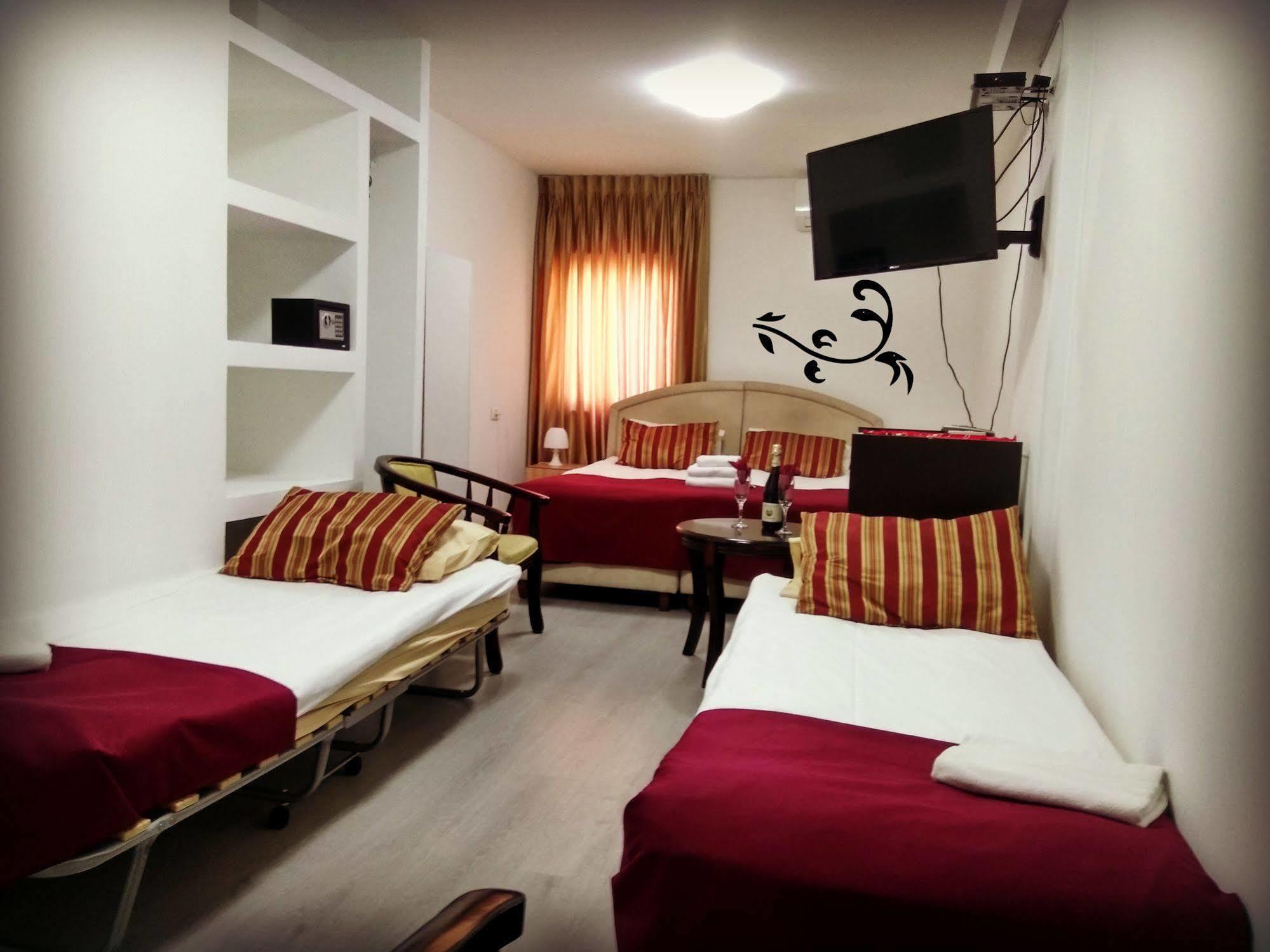 Elis Boutique Hotel Bat Yam Ngoại thất bức ảnh