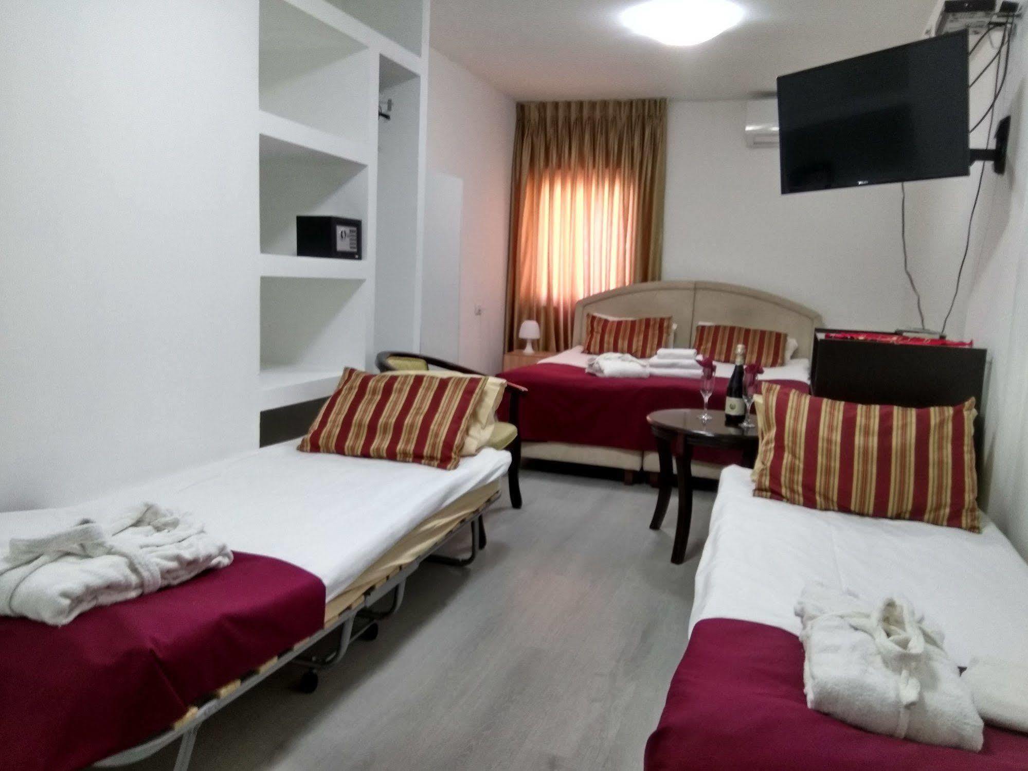 Elis Boutique Hotel Bat Yam Ngoại thất bức ảnh