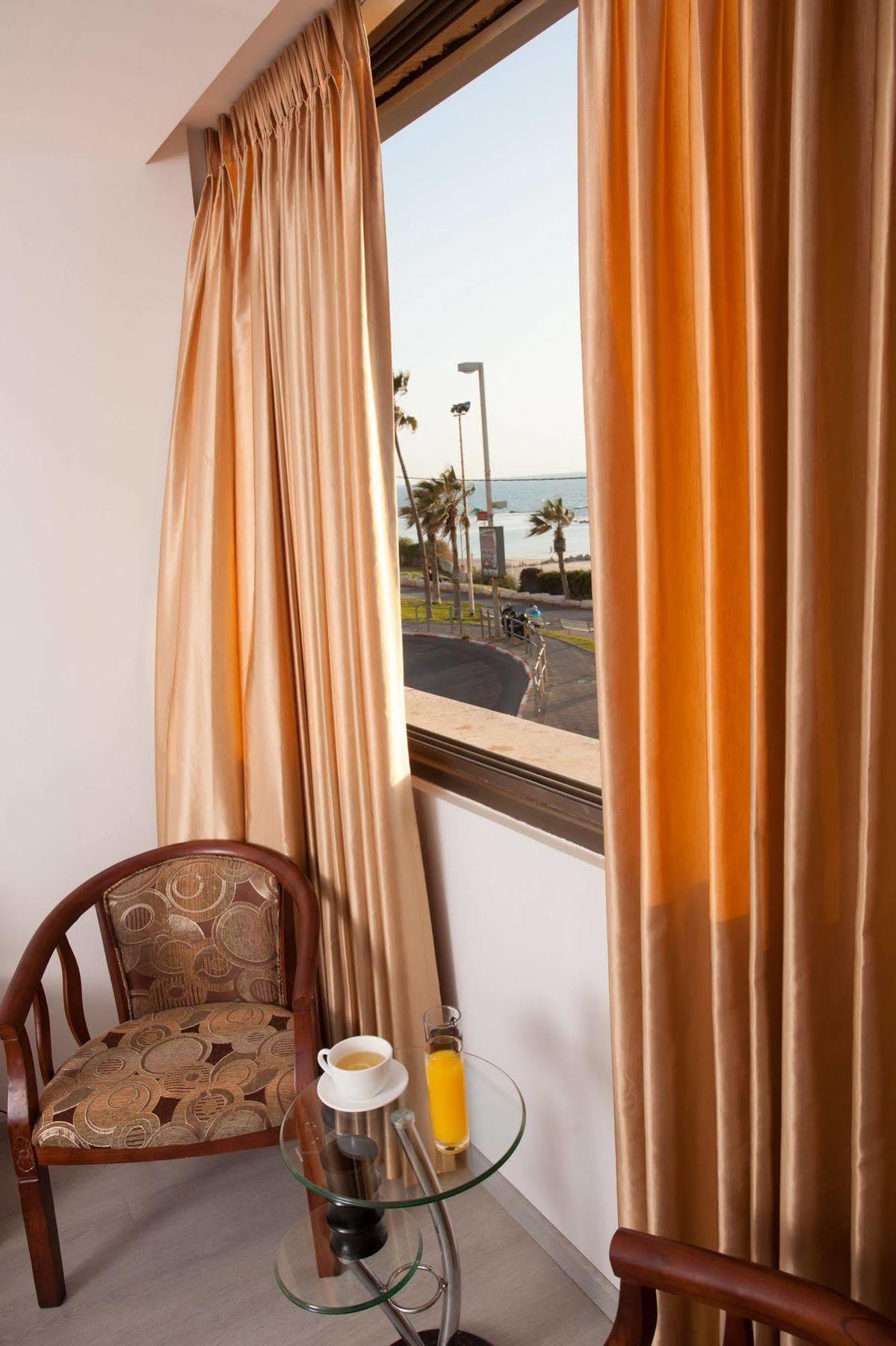 Elis Boutique Hotel Bat Yam Ngoại thất bức ảnh