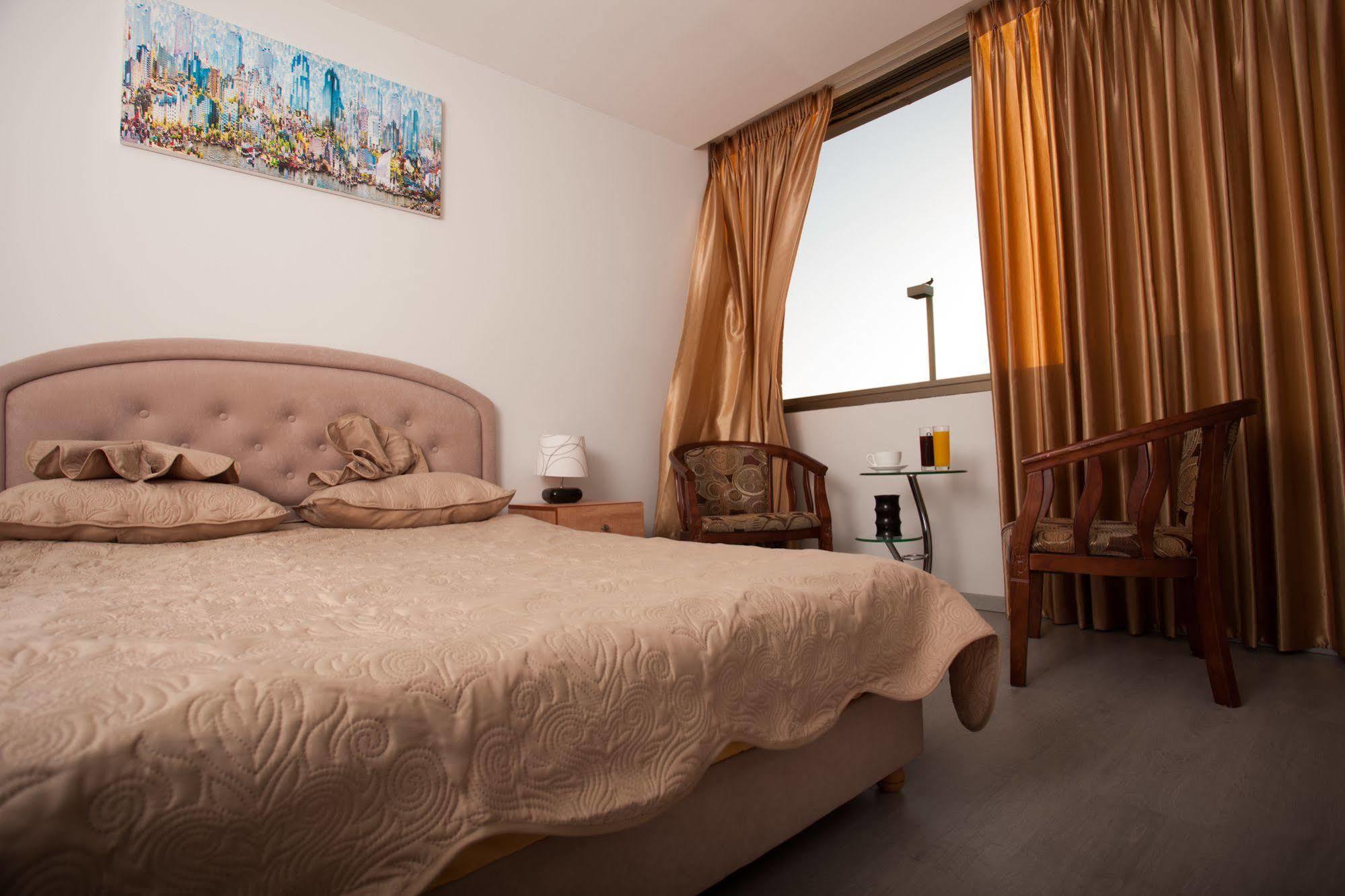 Elis Boutique Hotel Bat Yam Ngoại thất bức ảnh