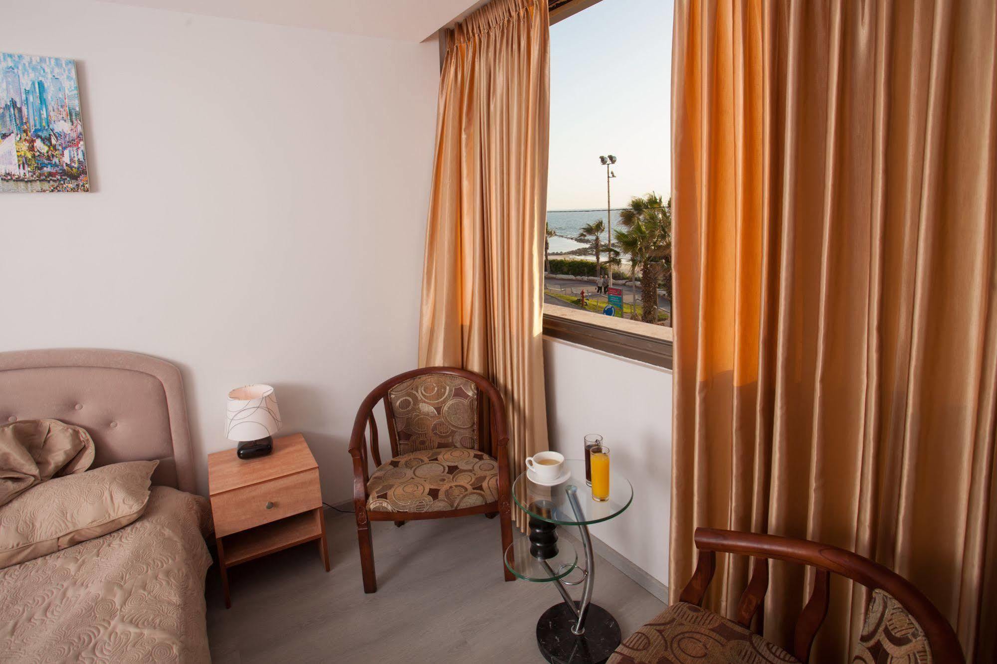 Elis Boutique Hotel Bat Yam Ngoại thất bức ảnh
